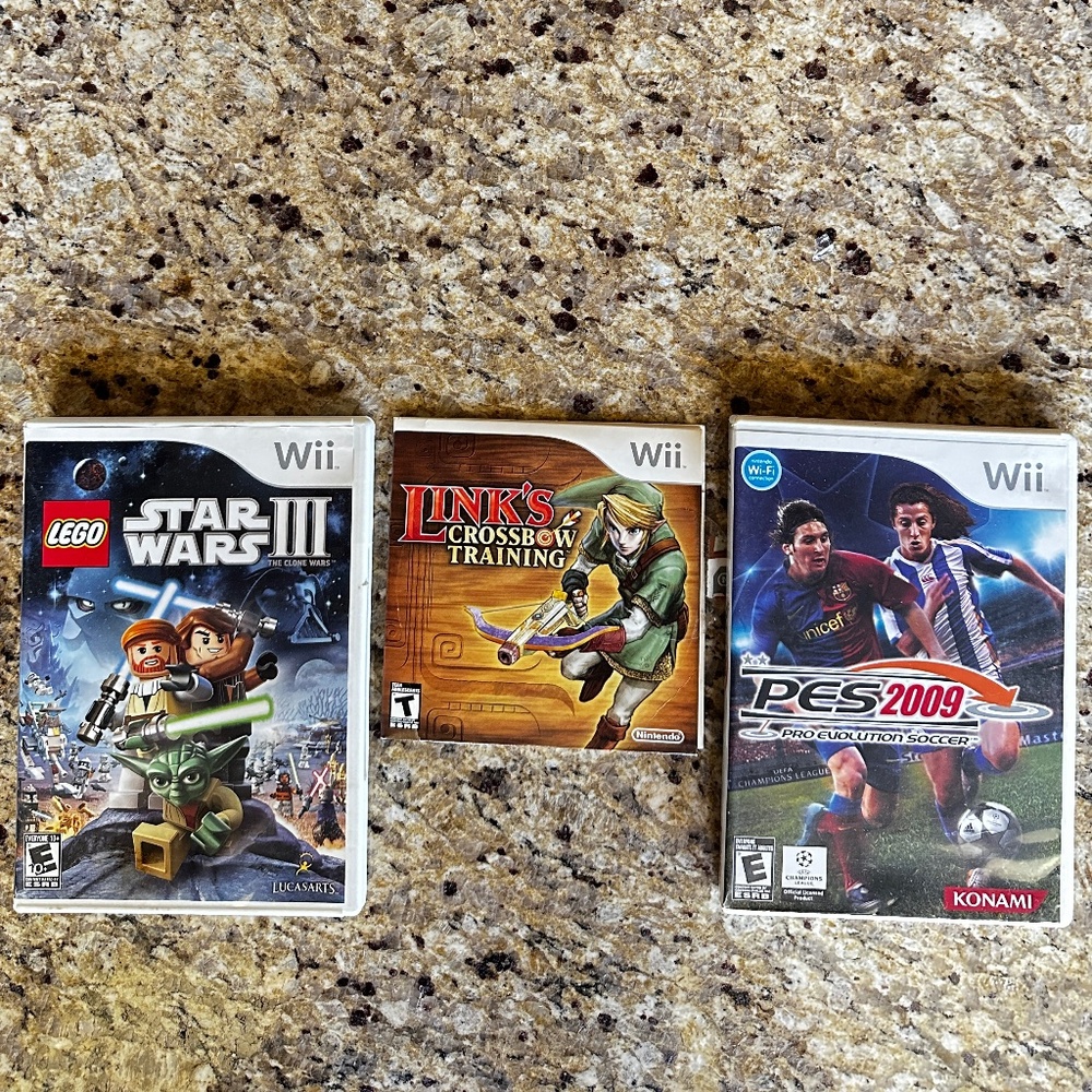 Nintendo Wii Game Bundle, Lego Star Wars, Link's Crossbow Training, Pes 2009